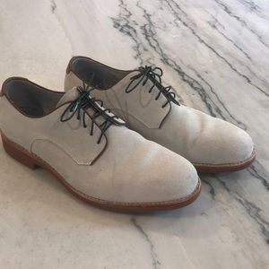 Johnston & Murphy cream suede Bucs